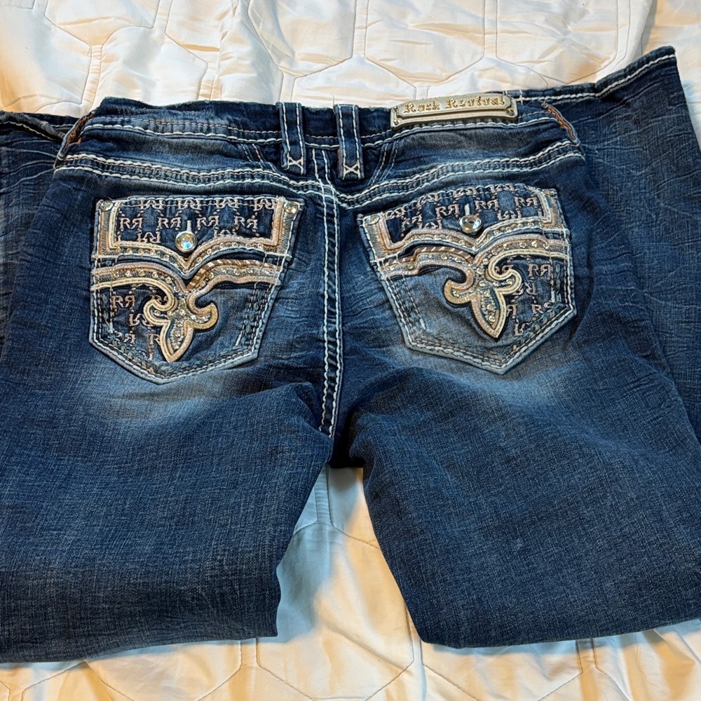 Rock Revival Jeans - Picture 10 of 10